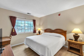 Grand Wood Suites - 2nd Floor Back Side Suite 206
